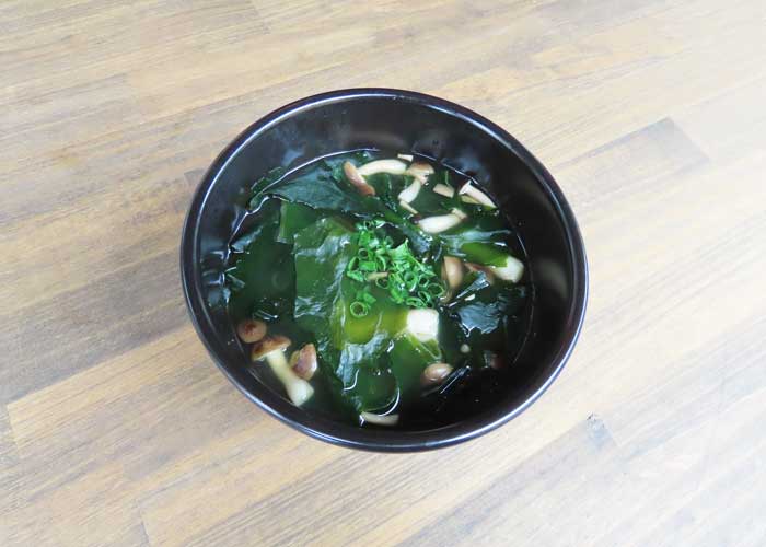 わかめスープ
